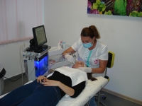 Какво представлява HydraFacial? 